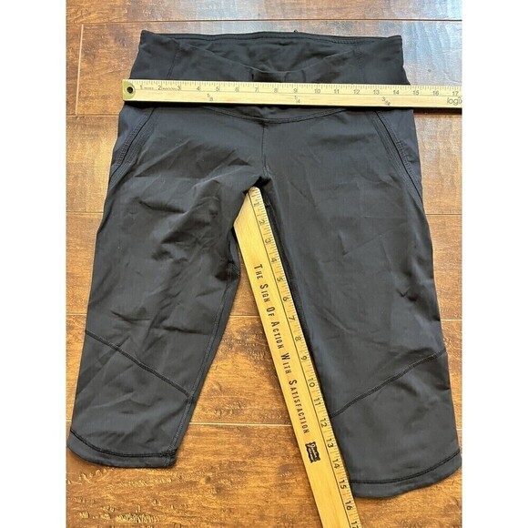 Lululemon Black Cropped Running Legging Capri Sz 8 - Picture 2 of 4